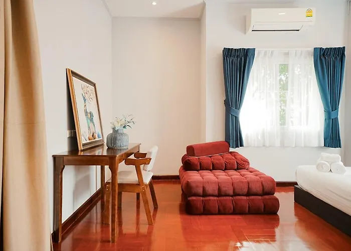 906 Center Single Pool Bts Asok 5 Bedrooms 6 Bathrooms *