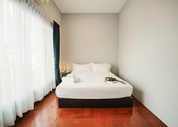 Villa 906 Center Single Pool Bts Asok 5 Bedrooms 6 Bathrooms