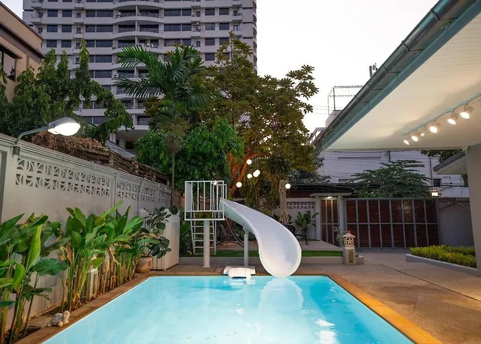 Villa 906 Center Single Pool Bts Asok 5 Bedrooms 6 Bathrooms *