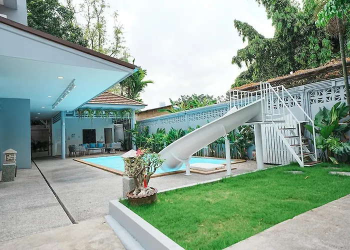 906 Center Single Pool Bts Asok 5 Bedrooms 6 Bathrooms Villa
