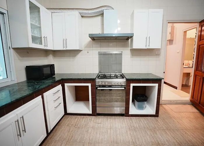 906 Center Single Pool Bts Asok 5 Bedrooms 6 Bathrooms Bangkok