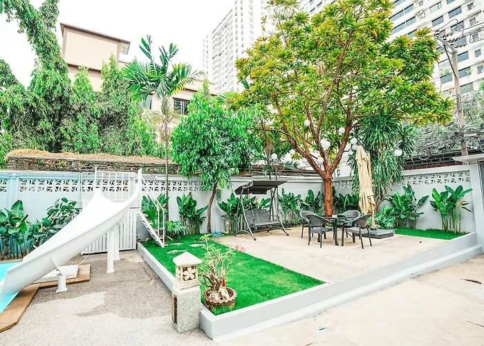 906 Center Single Pool Bts Asok 5 Bedrooms 6 Bathrooms Villa