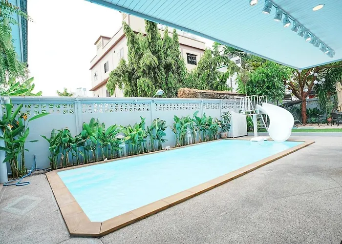 Villa 906 Center Single Pool Bts Asok 5 Bedrooms 6 Bathrooms *