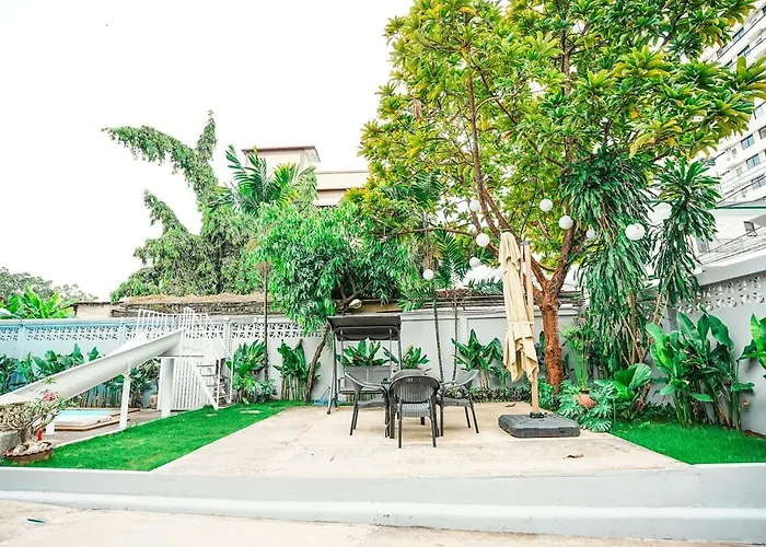 Villa 906 Center Single Pool Bts Asok 5 Bedrooms 6 Bathrooms *