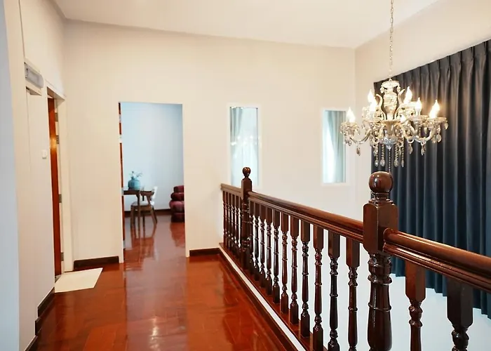 906 Center Single Pool Bts Asok 5 Bedrooms 6 Bathrooms Bangkok
