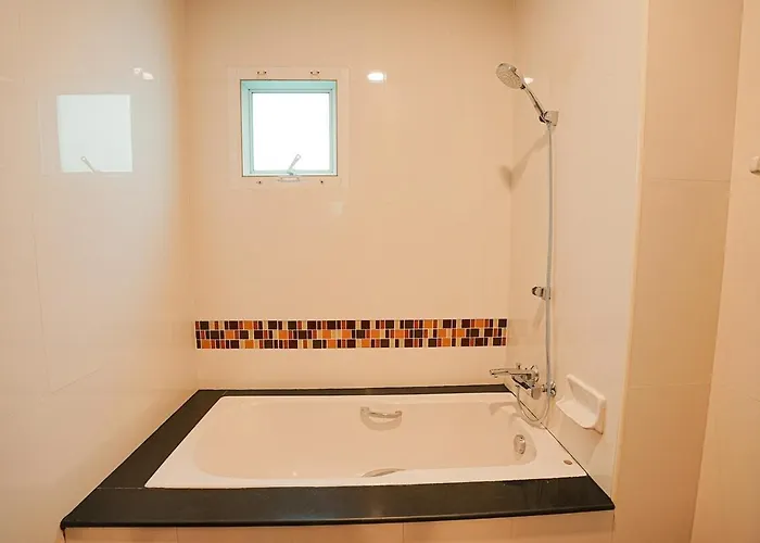 906 Center Single Pool Bts Asok 5 Bedrooms 6 Bathrooms Bangkok
