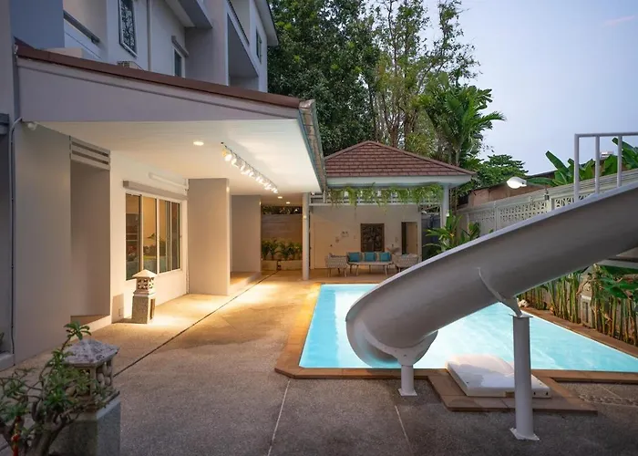 906 Center Single Pool Bts Asok 5 Bedrooms 6 Bathrooms Villa Bangkok